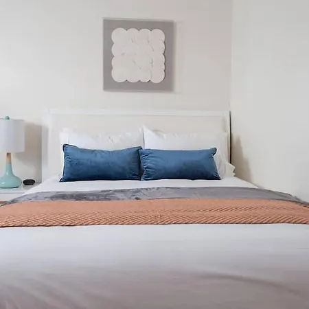 Apartment For Singles Or Couples In The Best Street Mariacka * 卡托维兹